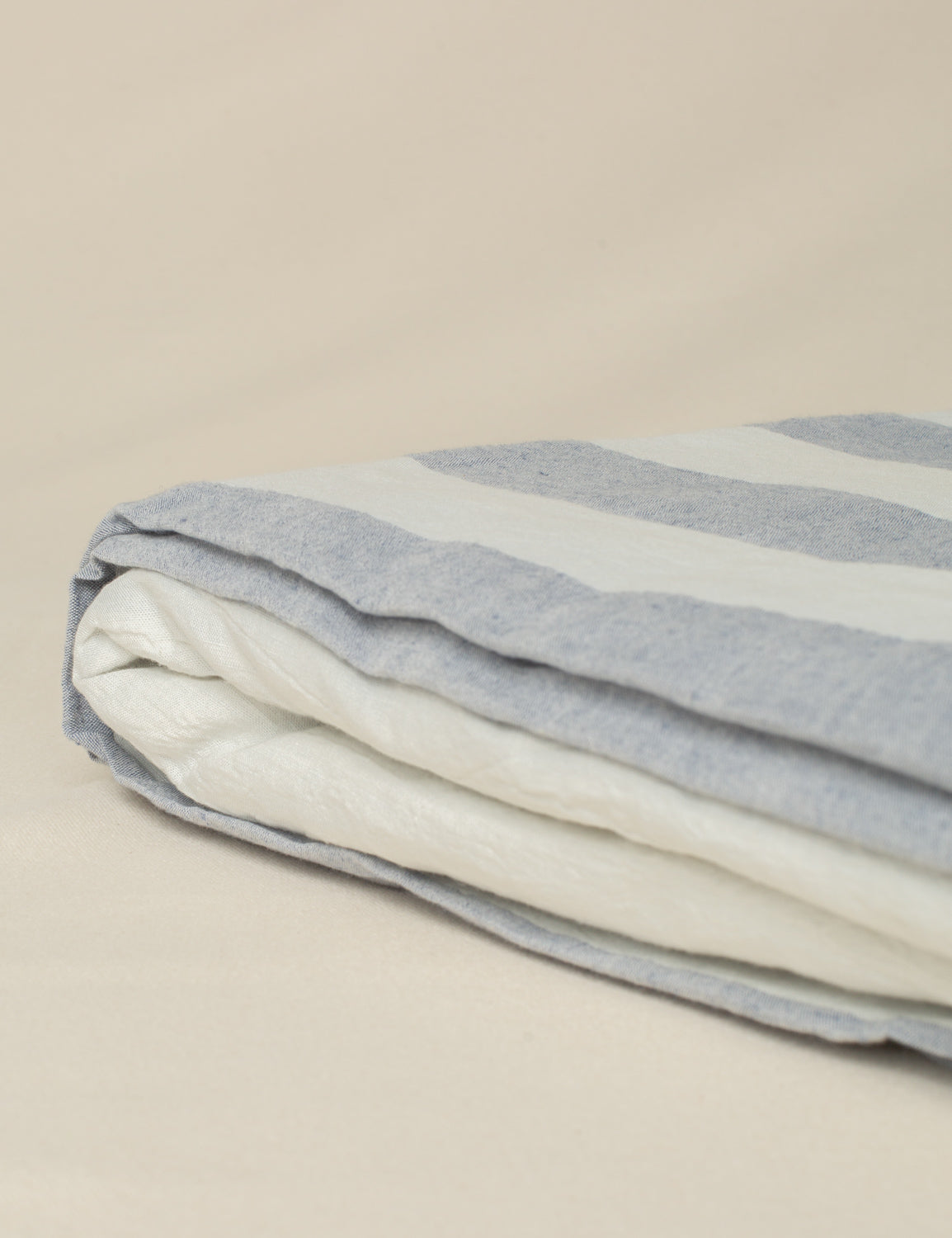 Capa de Edredom Linho Riscas em Azul - Queen