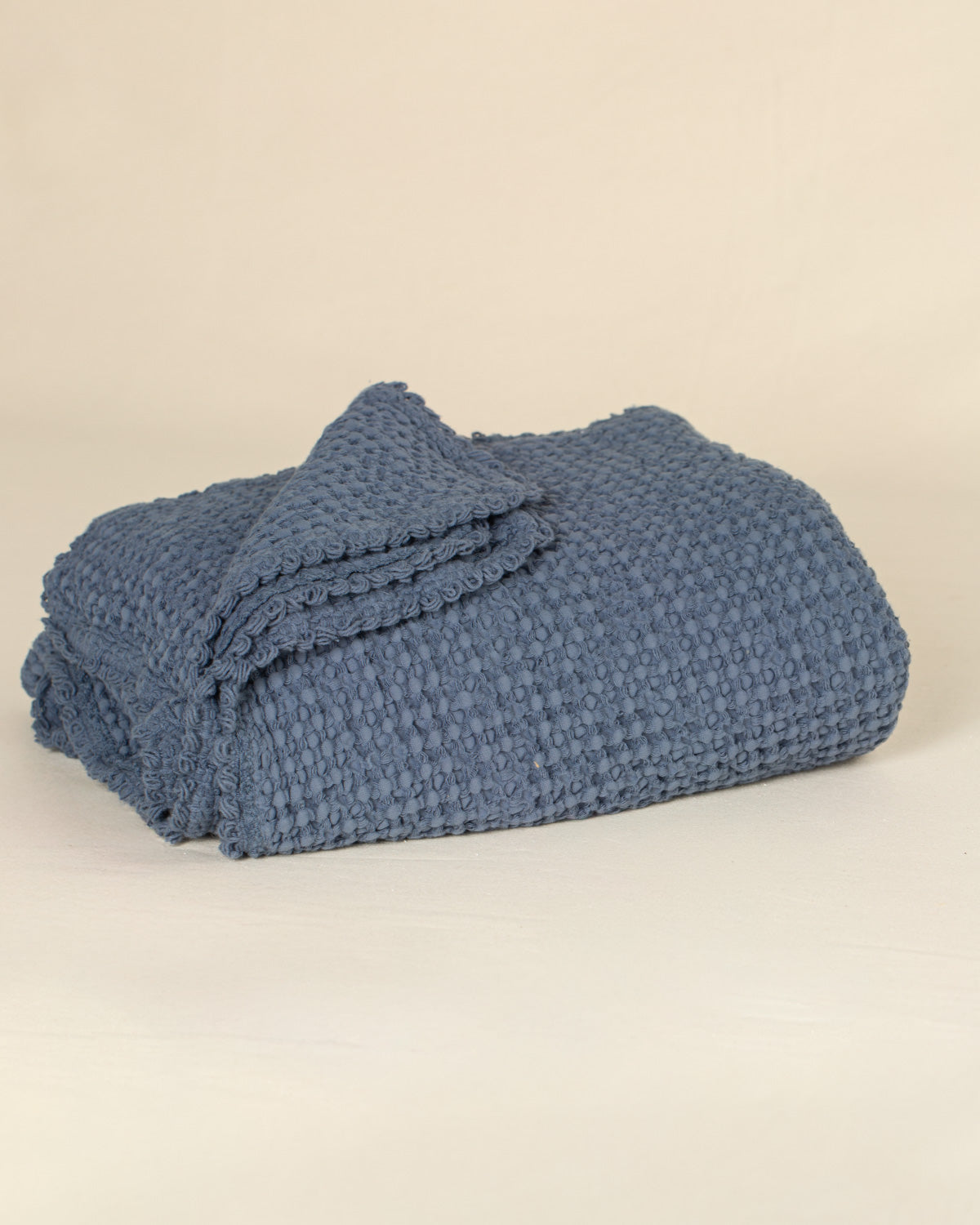 Peseira Favo na cor Stonewashed Blue - 100 x 150 cm