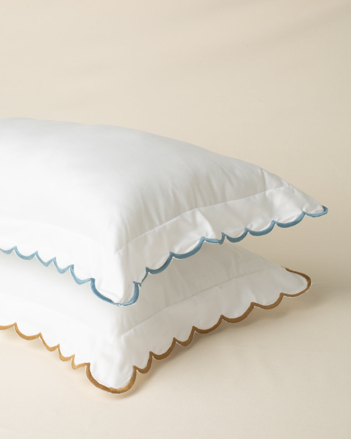 Rinzeira Salina com Bordado na cor Azul Mar - 30 x 50 cm