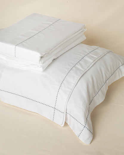 Jogo de Lençol Lipari com Bordado na cor Azul Marinho - Casal