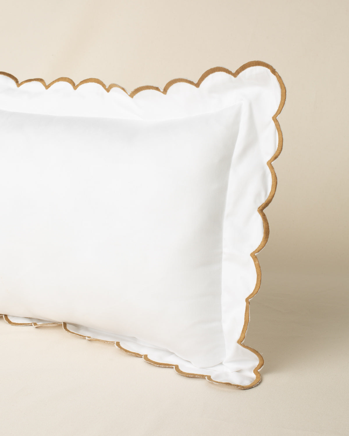 Rinzeira Salina com Bordado na cor Duna - 30 x 50 cm