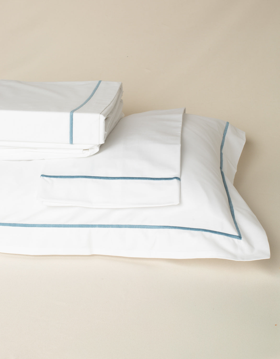 KIT CAMA E BANHO - Puglia com Bordado Azul Mar - Queen