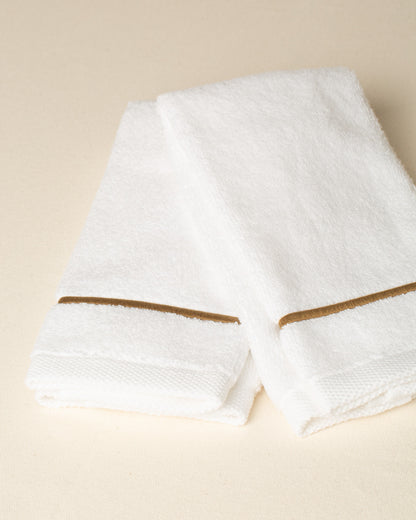 KIT - 2 Toalhas de Lavabo Puglia com bordado na cor Duna