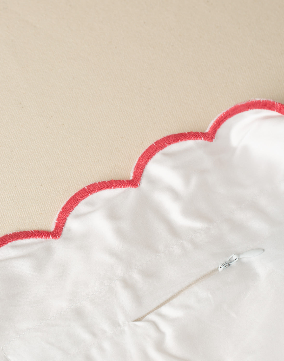 Capa de Edredom Salina 300 fios com Bordado na cor Rosa - Solteiro