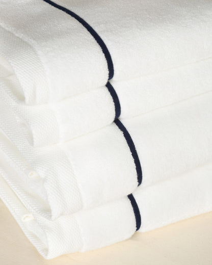 KIT BANHO 4 PEÇAS - Puglia com Bordado Azul Marinho