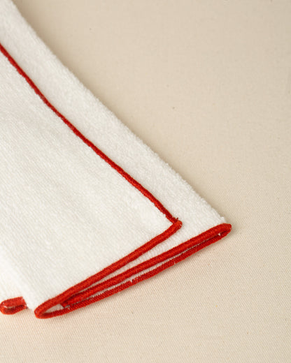 Toalha de Lavabo Alicudi Off White com bordado na cor Tijolo