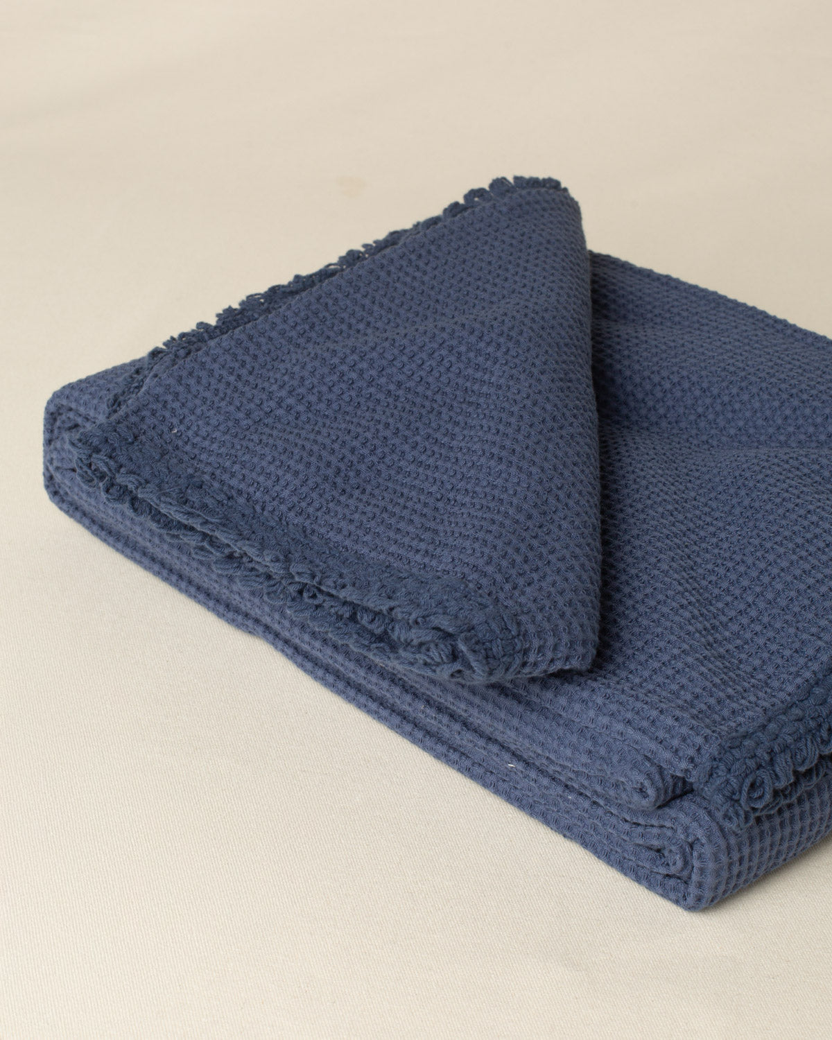 Peseira Favo Mini na cor Azul Marinho - 100 x 150 cm