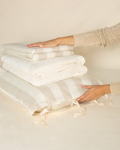 Capa de Edredom Linho Riscas em Bege - King