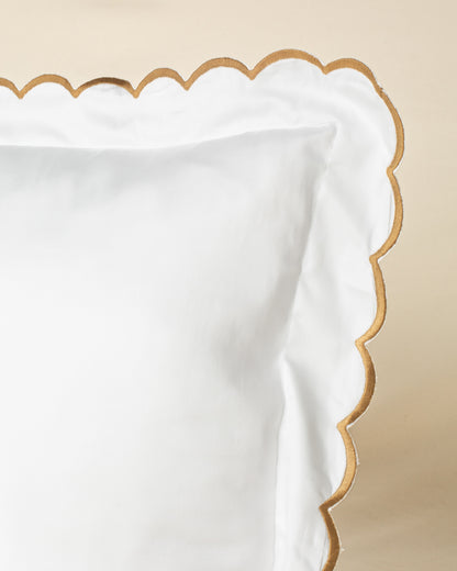 Fronha Salina 300 fios com Bordado na cor Duna