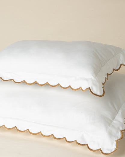 Fronha Salina 300 fios com Bordado na cor Duna