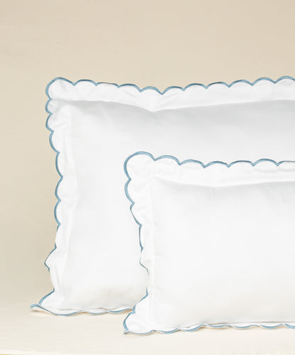 Fronha Salina 300 fios com Bordado na cor Azul Mar