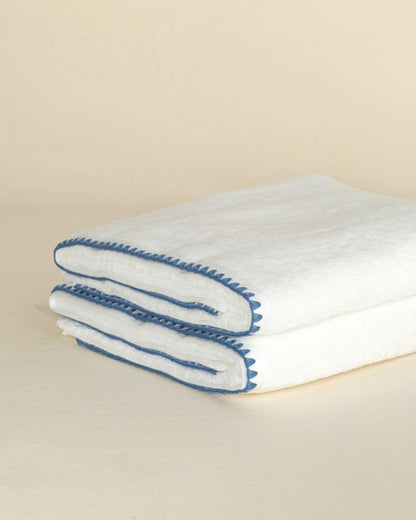 Toalha de Rosto Sardenha com Bordado na cor Azul Jeans