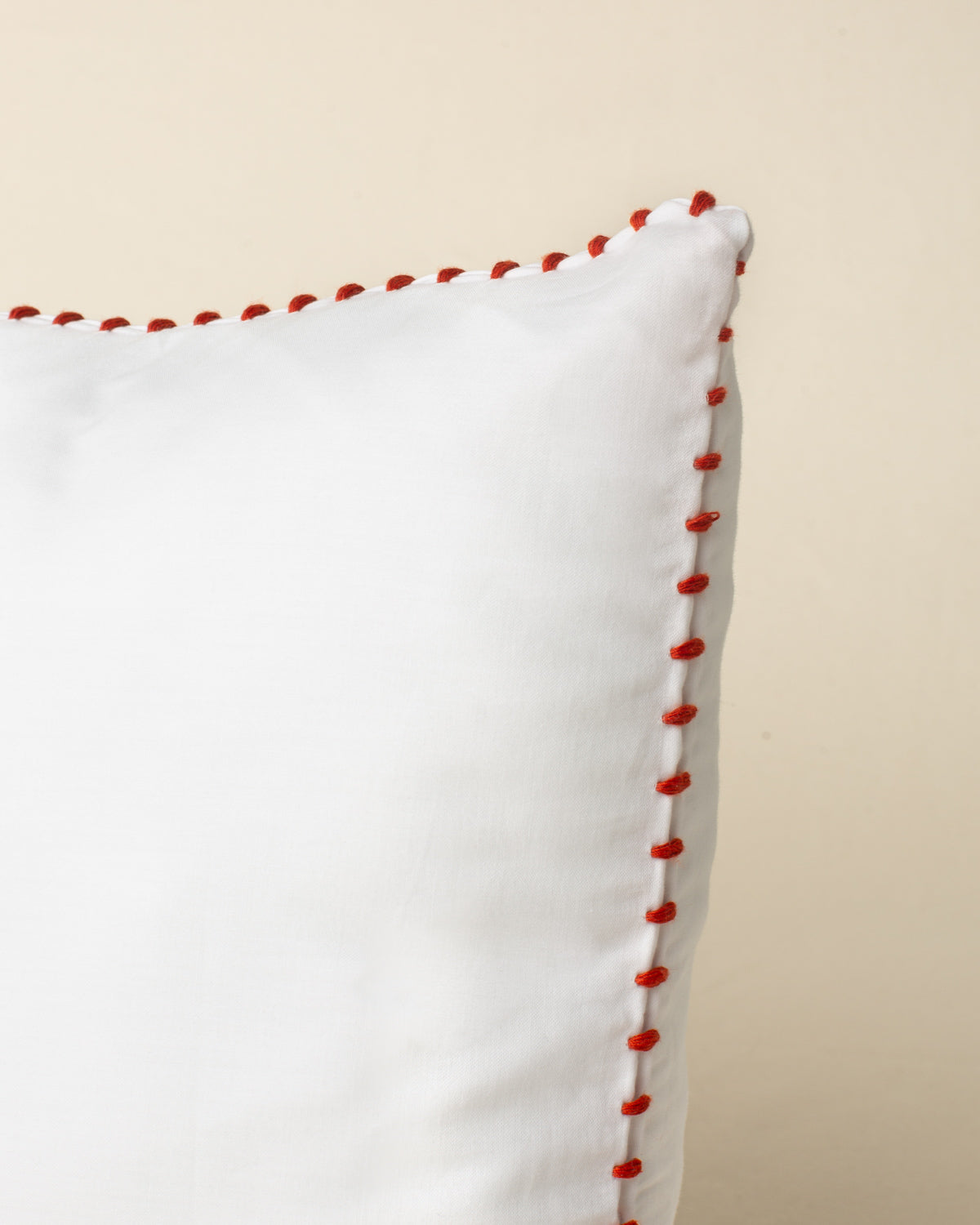 Rinzeira Positano com Bordado na cor Tijolo - 30 x 50 cm