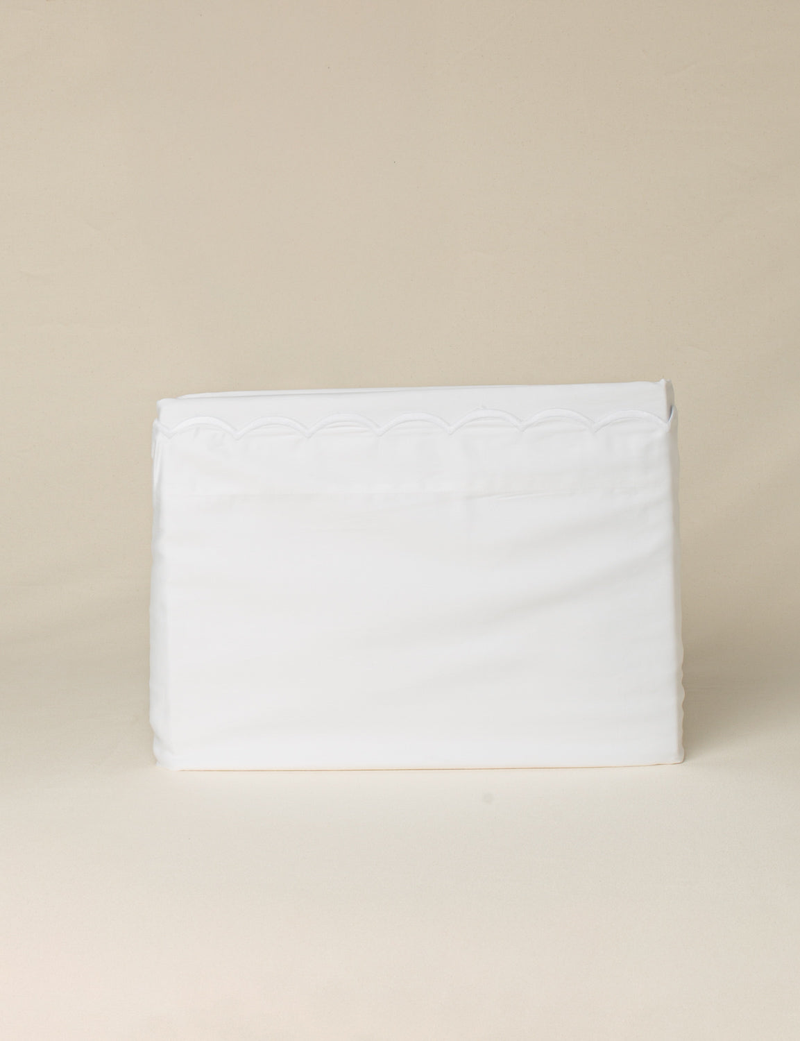 Capa de Edredom Salina 300 fios com Bordado na cor Branca - King