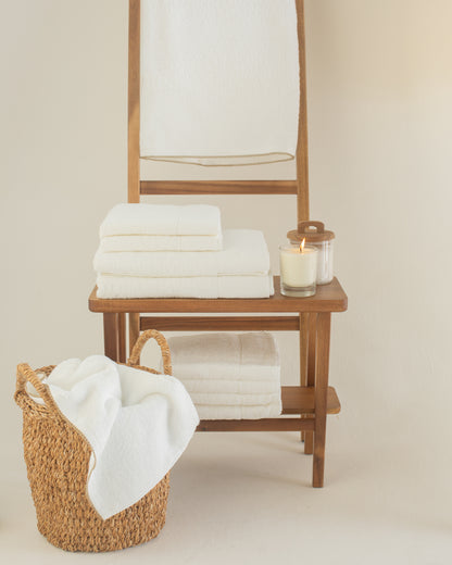 KIT BANHO 4 PEÇAS - Vernazza com Bordado na cor Areia