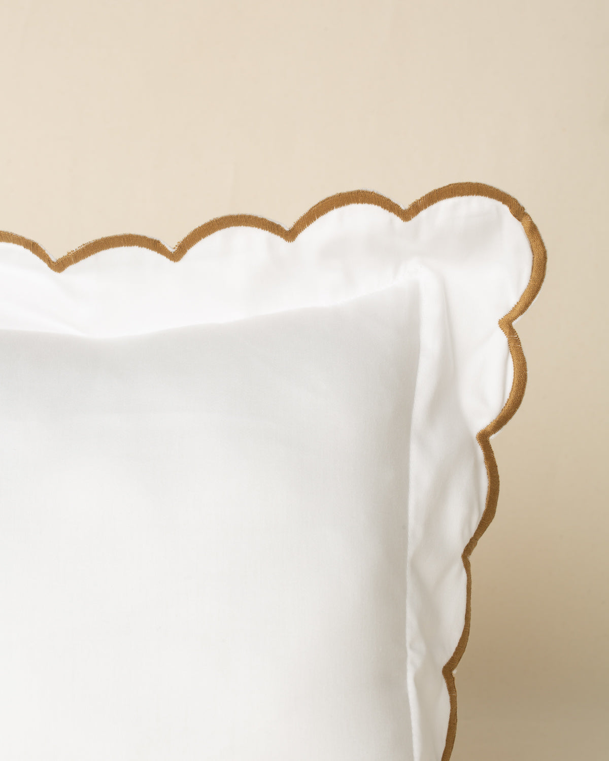 Rinzeira Salina com Bordado na cor Duna - 30 x 50 cm